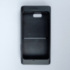 Specter Shield Metall Case in der Farbe schwarz.